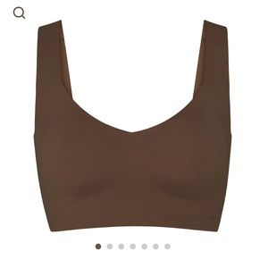 Skims NAKED PLUNGE TANK BRA in OXIDE